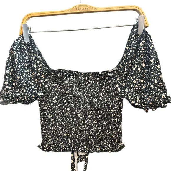 Black Floral Off-Shoulder Top - Picture 2 of 2